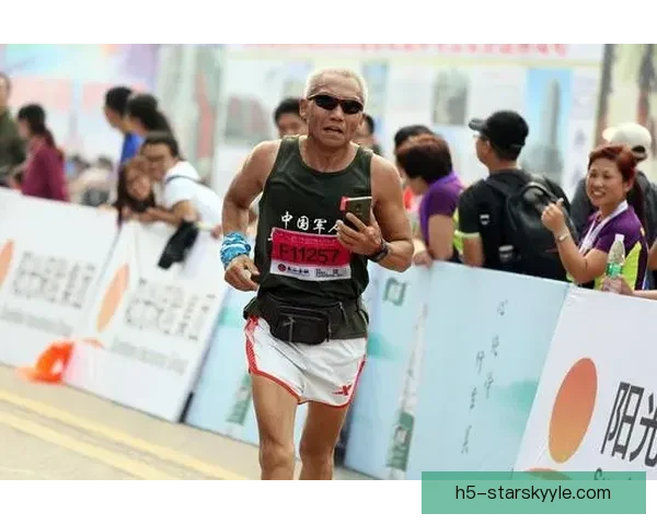 六十一岁跑者全马248破世绩